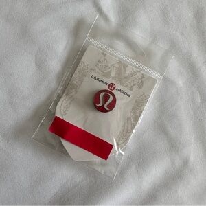 🆕❤️ RARE 2010 Lululemon Logo Olympic Pin